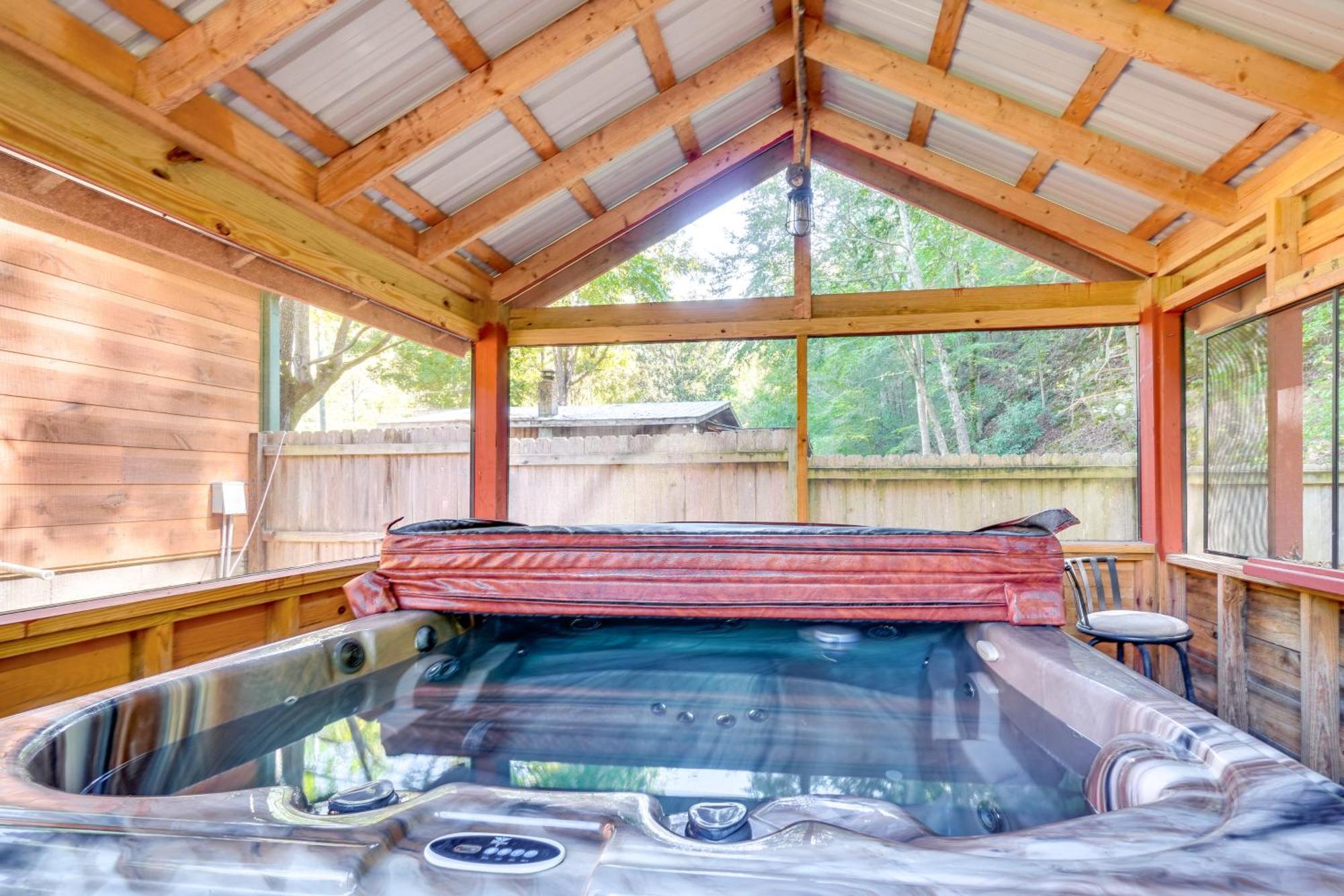 Just Fur Relaxin Sevierville Cabin With Hot Tub! Ngoại thất bức ảnh