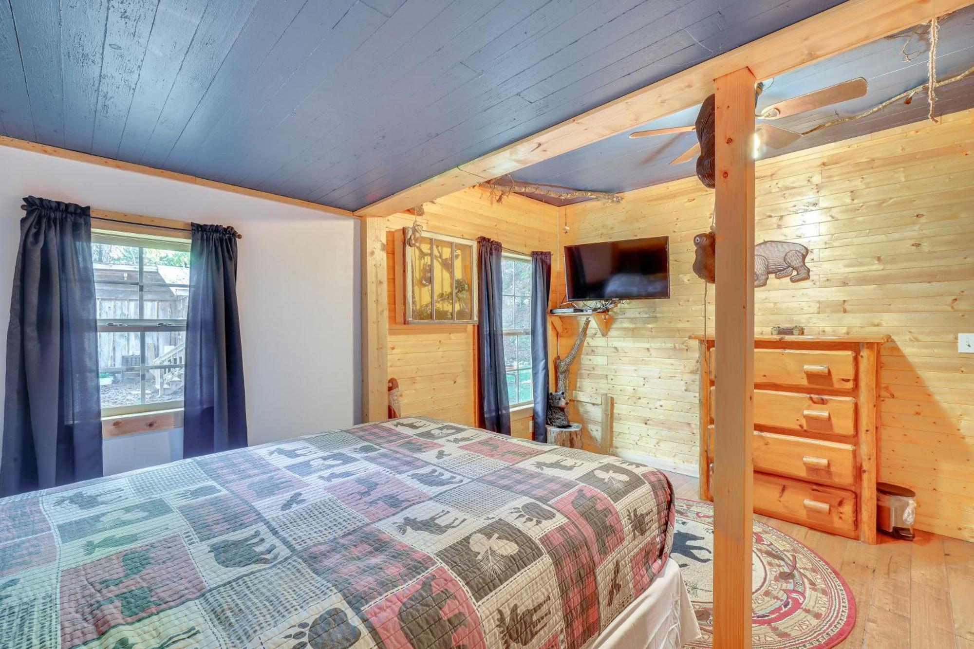 Just Fur Relaxin Sevierville Cabin With Hot Tub! Ngoại thất bức ảnh