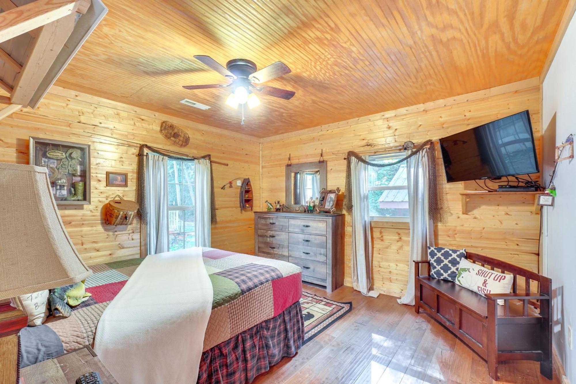 Just Fur Relaxin Sevierville Cabin With Hot Tub! Ngoại thất bức ảnh