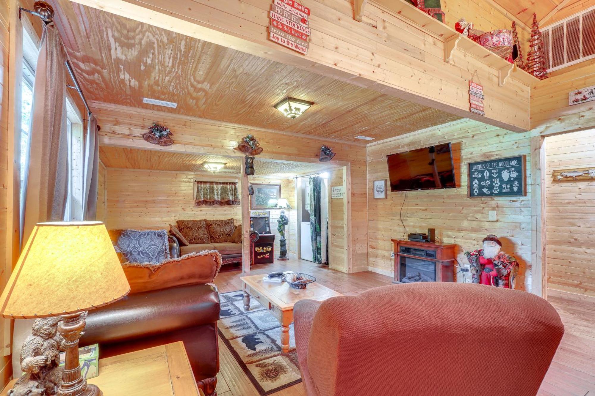 Just Fur Relaxin Sevierville Cabin With Hot Tub! Ngoại thất bức ảnh