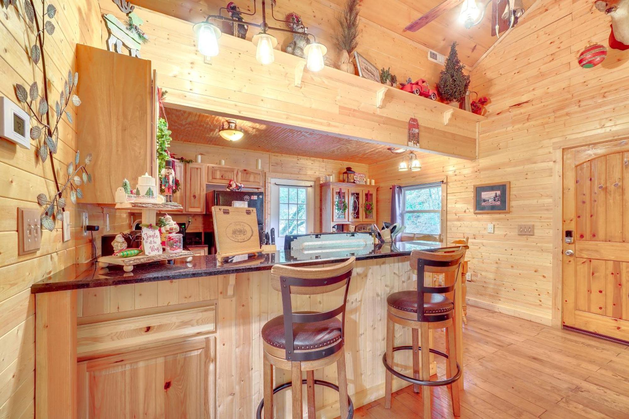 Just Fur Relaxin Sevierville Cabin With Hot Tub! Ngoại thất bức ảnh